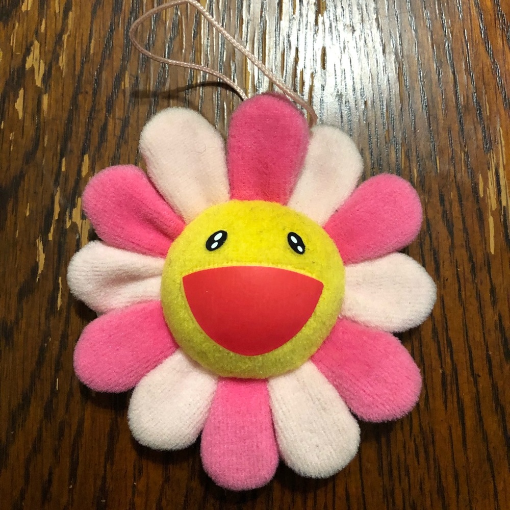 Takashi Murikami Kaikai Kiki co plush flower